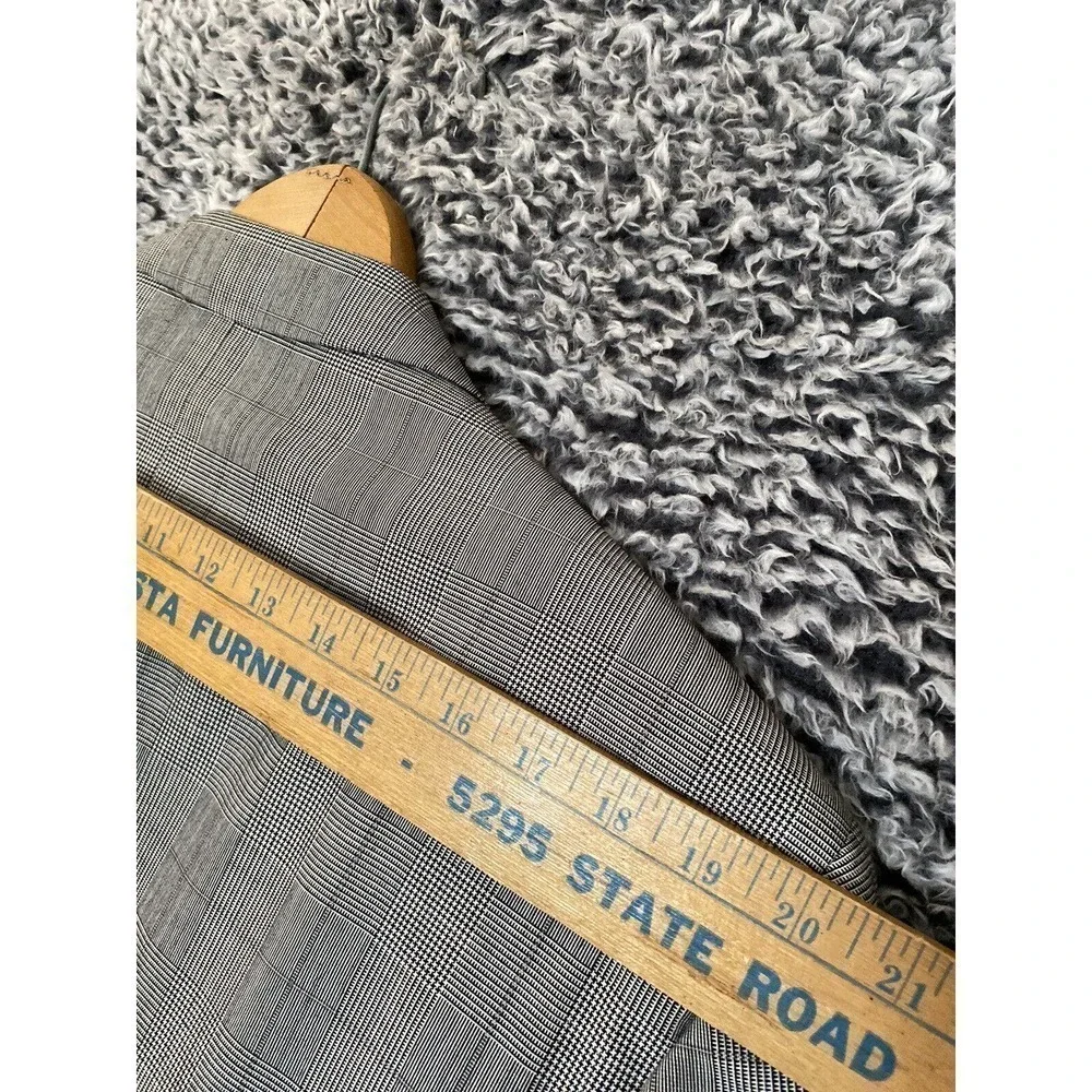 Men's HARDY AMIES Plaid color 44R Blazer Jacket Sport coat 3 Buttons